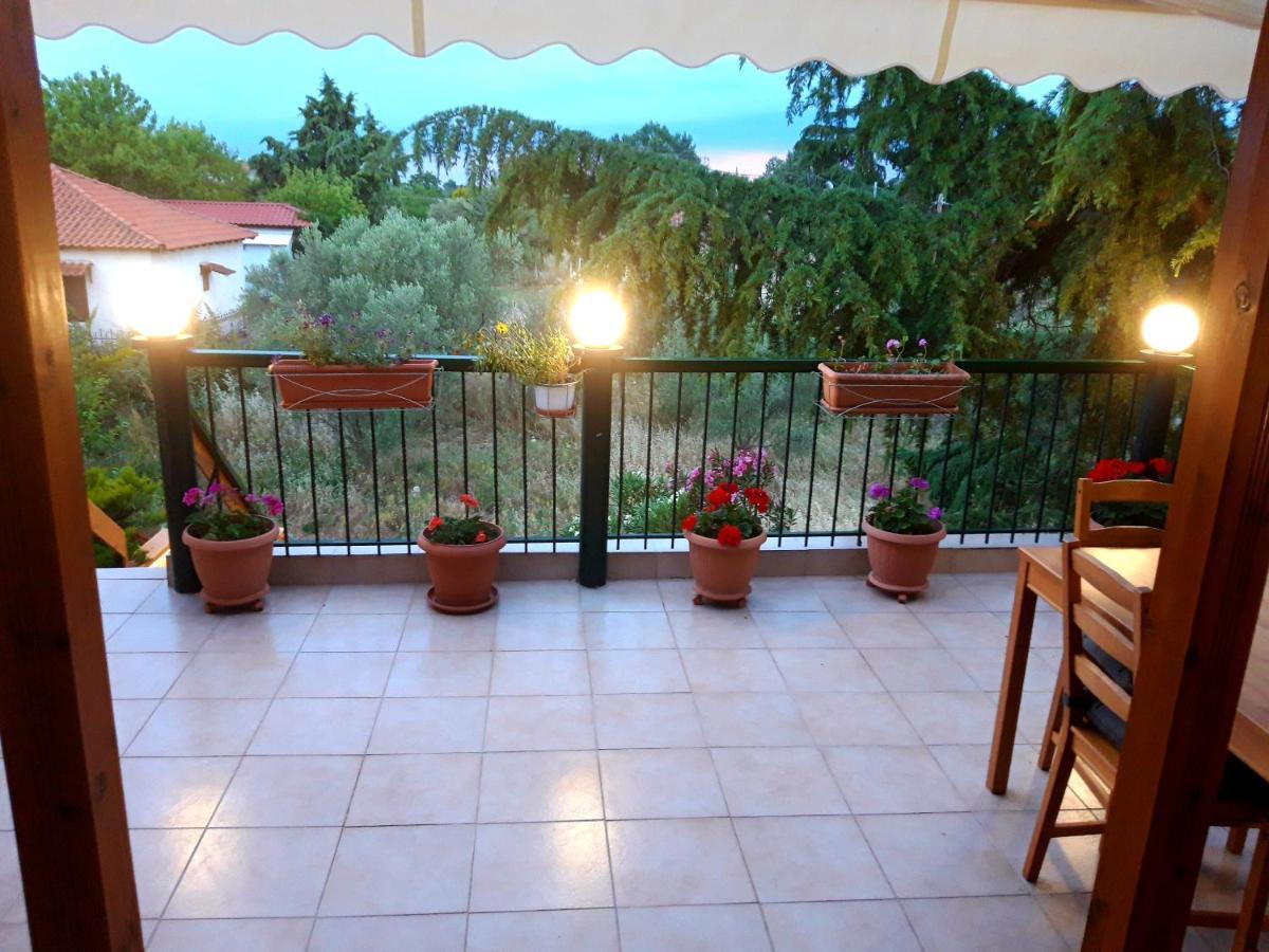 Handmade Peaceful Cozy House Near The Beach Nea Kallikrateia Exteriör bild
