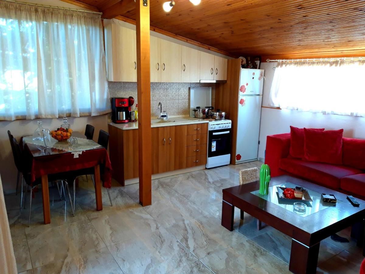 Handmade Peaceful Cozy House Near The Beach Nea Kallikrateia Exteriör bild